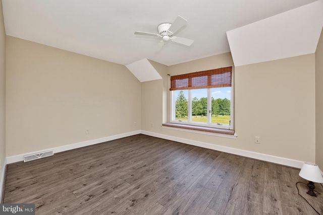 140 LLOYD RD, West Grove, PA 19390