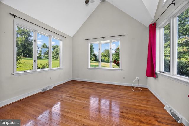 140 LLOYD RD, West Grove, PA 19390