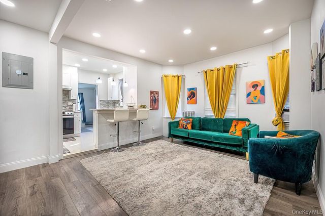 555 S 5th Avenue, Mount Vernon, NY 10550