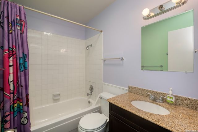 113 Friendswood Path, Universal City, TX 78148