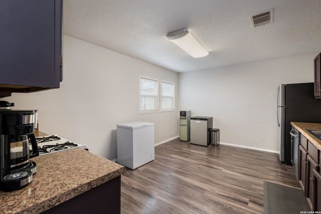 113 Friendswood Path, Universal City, TX 78148