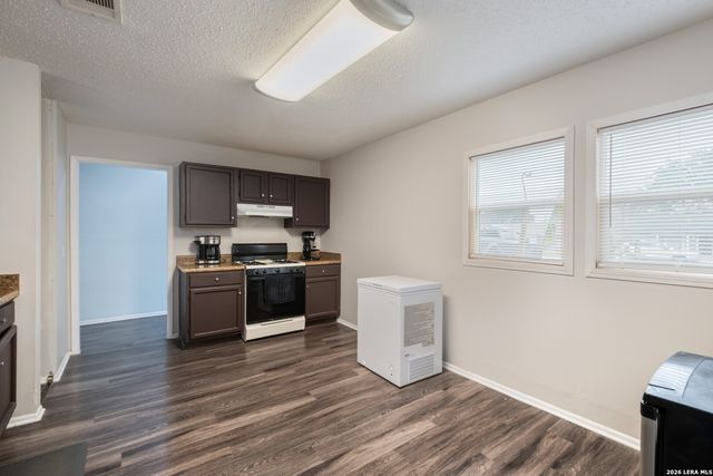 113 Friendswood Path, Universal City, TX 78148