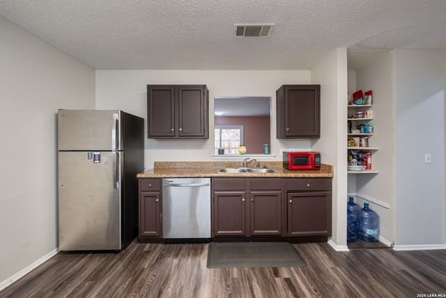 113 Friendswood Path, Universal City, TX 78148