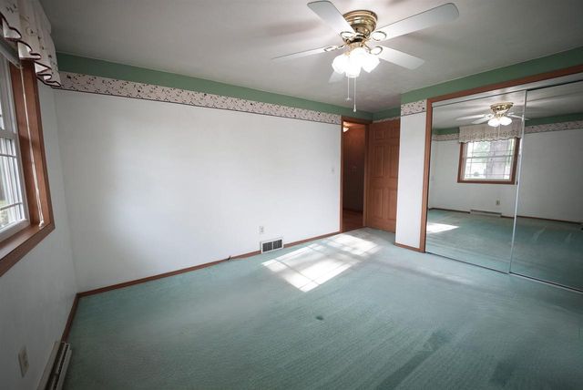 1238 STINE WAY, De Pere, WI 54115