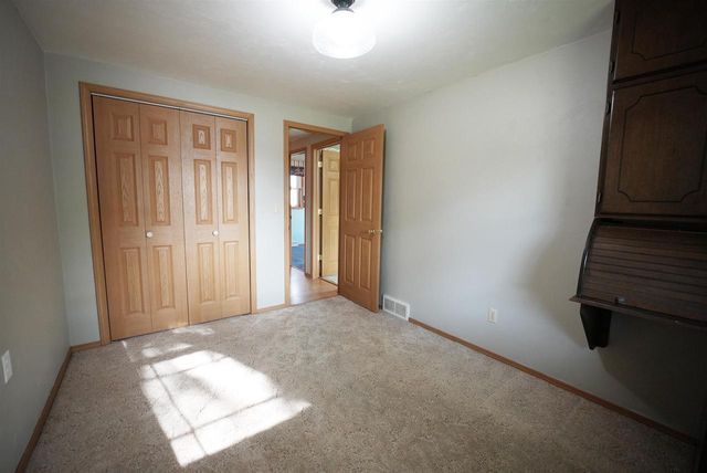 1238 STINE WAY, De Pere, WI 54115