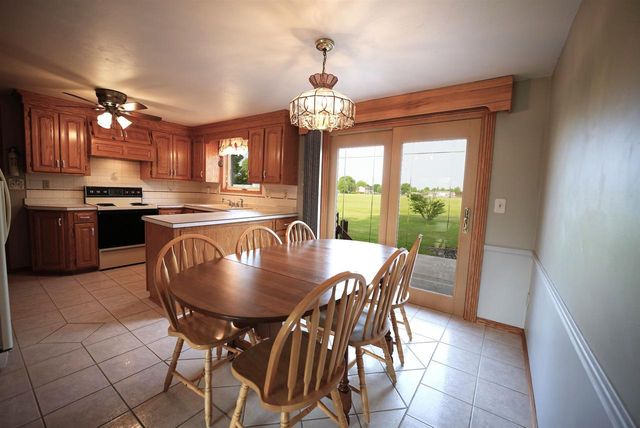 1238 STINE WAY, De Pere, WI 54115
