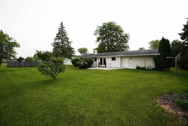 1238 STINE WAY, De Pere, WI 54115