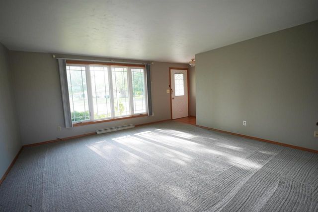 1238 STINE WAY, De Pere, WI 54115