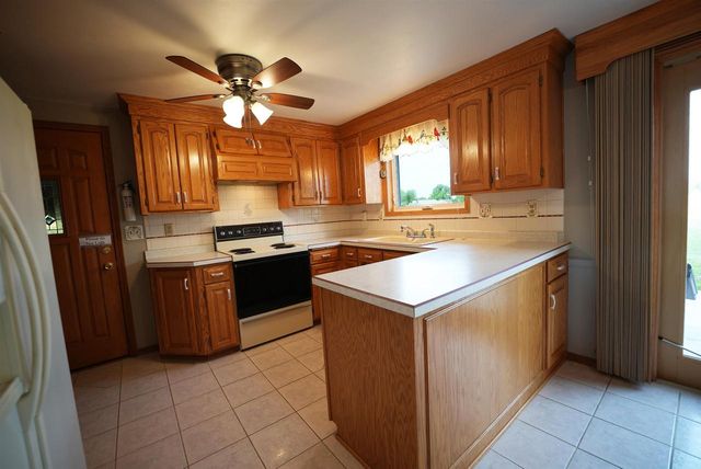 1238 STINE WAY, De Pere, WI 54115