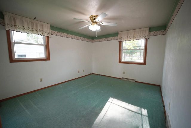 1238 STINE WAY, De Pere, WI 54115