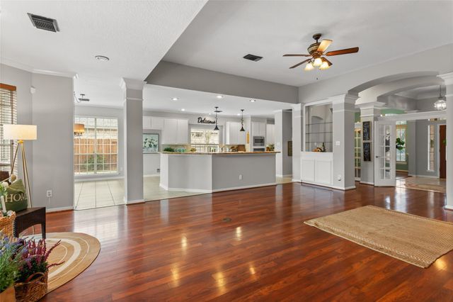 4011 W Pine Brook Way, Houston, TX 77059