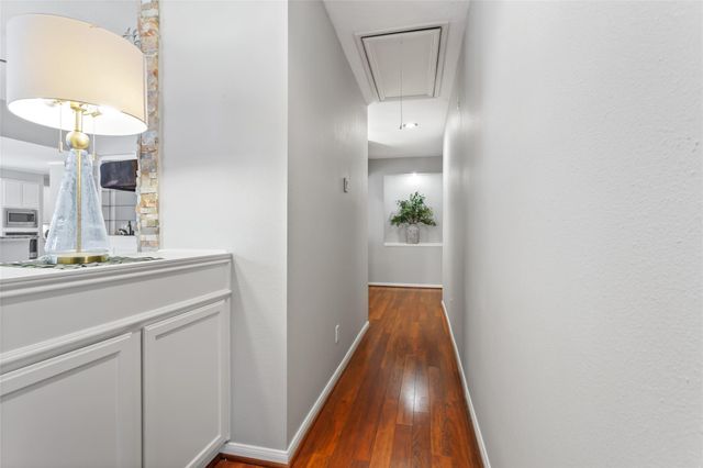 4011 W Pine Brook Way, Houston, TX 77059