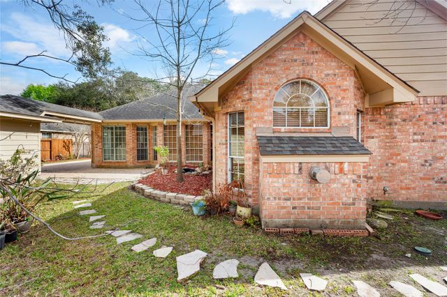 4011 W Pine Brook Way, Houston, TX 77059