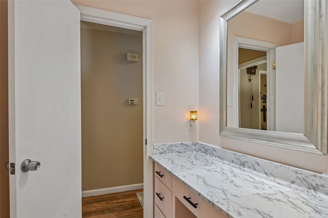 6204 Circleview Drive, Haltom City, TX 76180