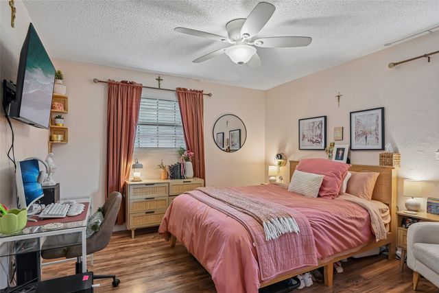 6204 Circleview Drive, Haltom City, TX 76180
