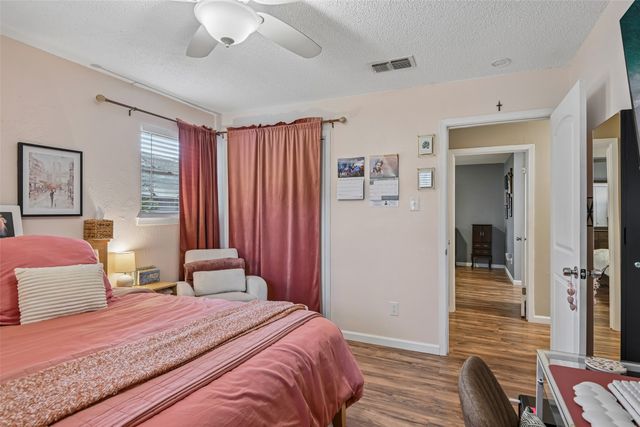 6204 Circleview Drive, Haltom City, TX 76180