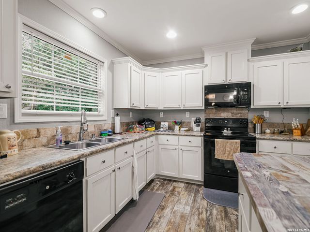 1470 PATTON RD, Somerset, TX 78069
