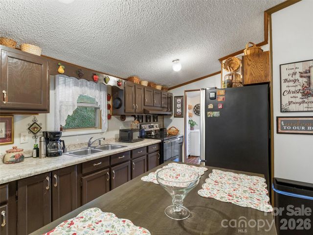 1270 Old Mine Fork Road, Burnsville, NC 28714
