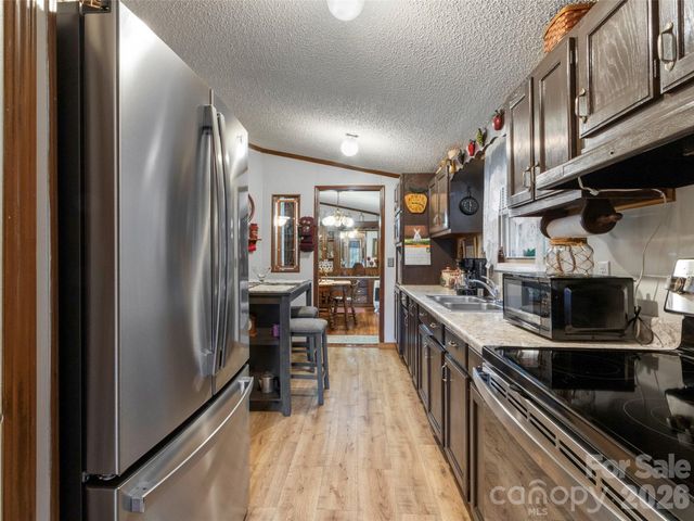 1270 Old Mine Fork Road, Burnsville, NC 28714