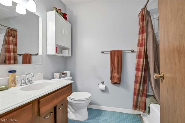 6213 Nelwood Road, Parma Heights, OH 44130