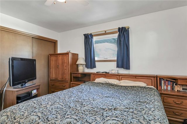 6213 Nelwood Road, Parma Heights, OH 44130