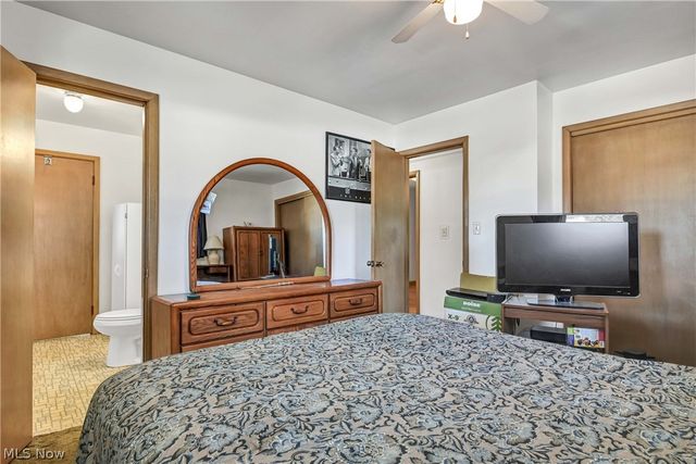 6213 Nelwood Road, Parma Heights, OH 44130