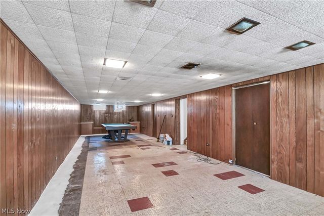 6213 Nelwood Road, Parma Heights, OH 44130