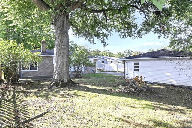 6213 Nelwood Road, Parma Heights, OH 44130
