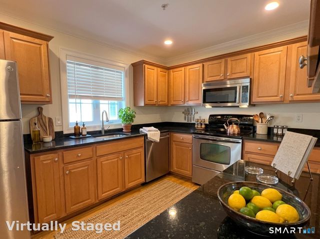 1707 Summer Street 6, Stamford, CT 06905