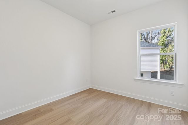 5399 Toano Road, Charlotte, NC 28215