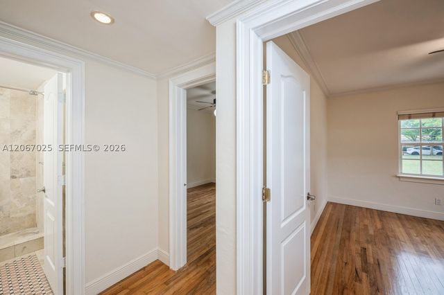 237 Madeira Ave 1, Coral Gables, FL 33134