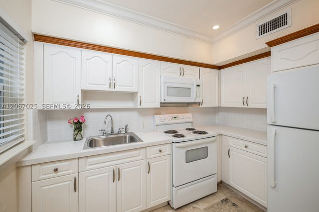 237 Madeira Ave 1, Coral Gables, FL 33134