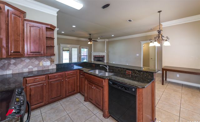 419 Half Moon Lane, Bossier City, LA 71111