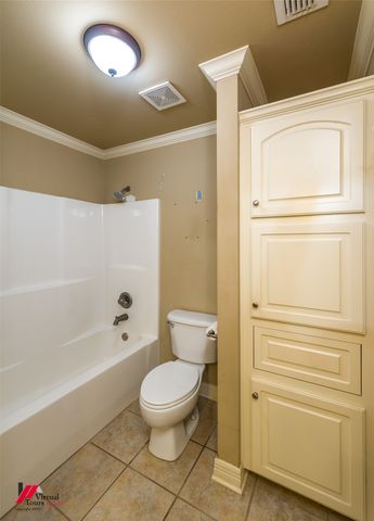 419 Half Moon Lane, Bossier City, LA 71111