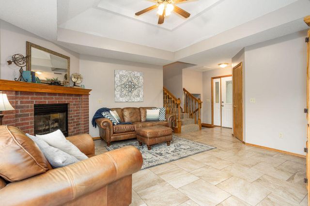 3882 W Edgewood Street, Springfield, MO 65807