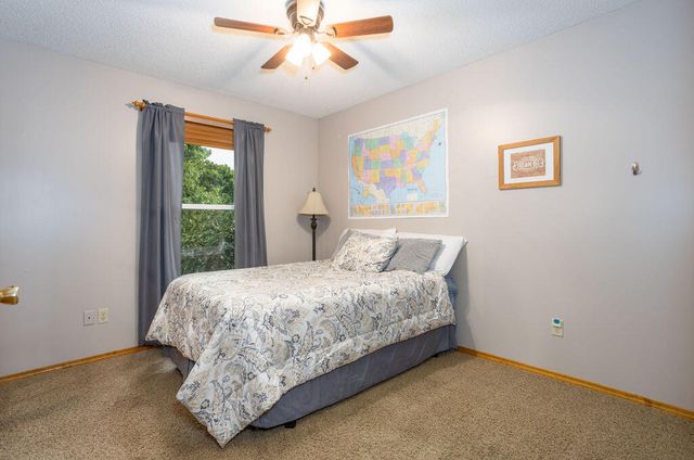 3882 W Edgewood Street, Springfield, MO 65807