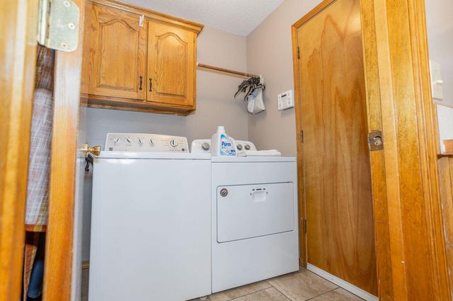 3882 W Edgewood Street, Springfield, MO 65807