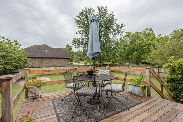 3882 W Edgewood Street, Springfield, MO 65807