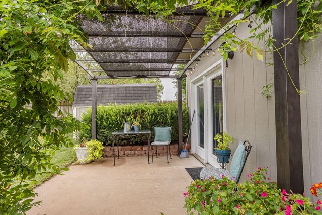 3882 W Edgewood Street, Springfield, MO 65807