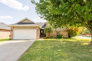 3882 W Edgewood Street, Springfield, MO 65807