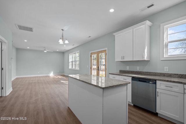 7206 Sloop Lane SE, Leland, NC 28451