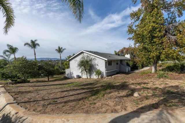 1815 Premier Street, Fallbrook, CA 92028