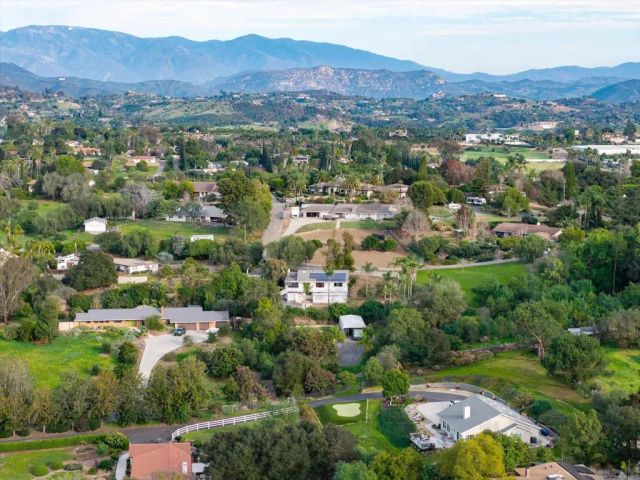 1815 Premier Street, Fallbrook, CA 92028