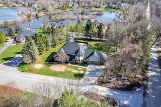 2750 Bayview Drive, Hamburg Twp, MI 48169