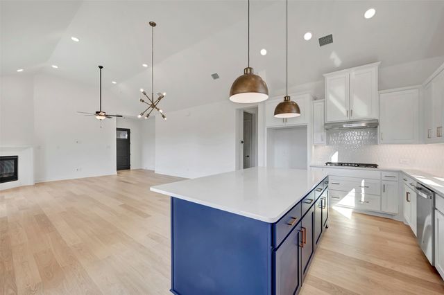 4703 Boyds Branch Drive, Arlington, TX 76005