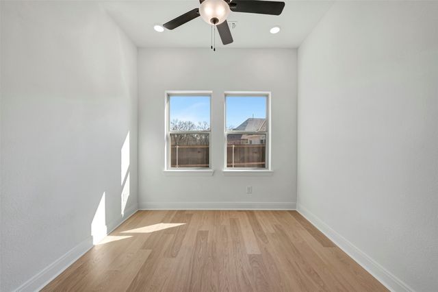 4703 Boyds Branch Drive, Arlington, TX 76005