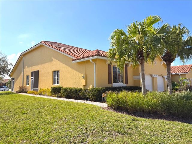 6510 Oxford Circle 101, Vero Beach, FL 32966
