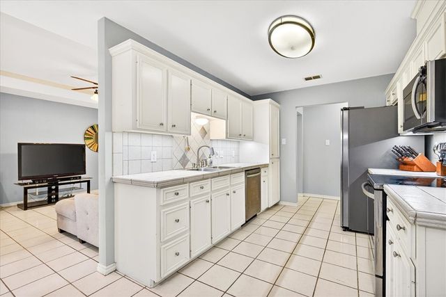 4226 Valley Cir, Corpus Christi, TX 78413