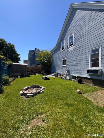 384 Wells Street, Bridgeport, CT 06606