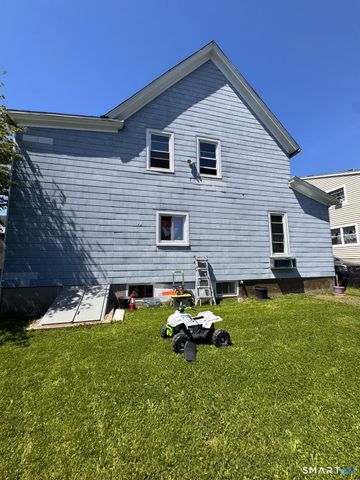 384 Wells Street, Bridgeport, CT 06606